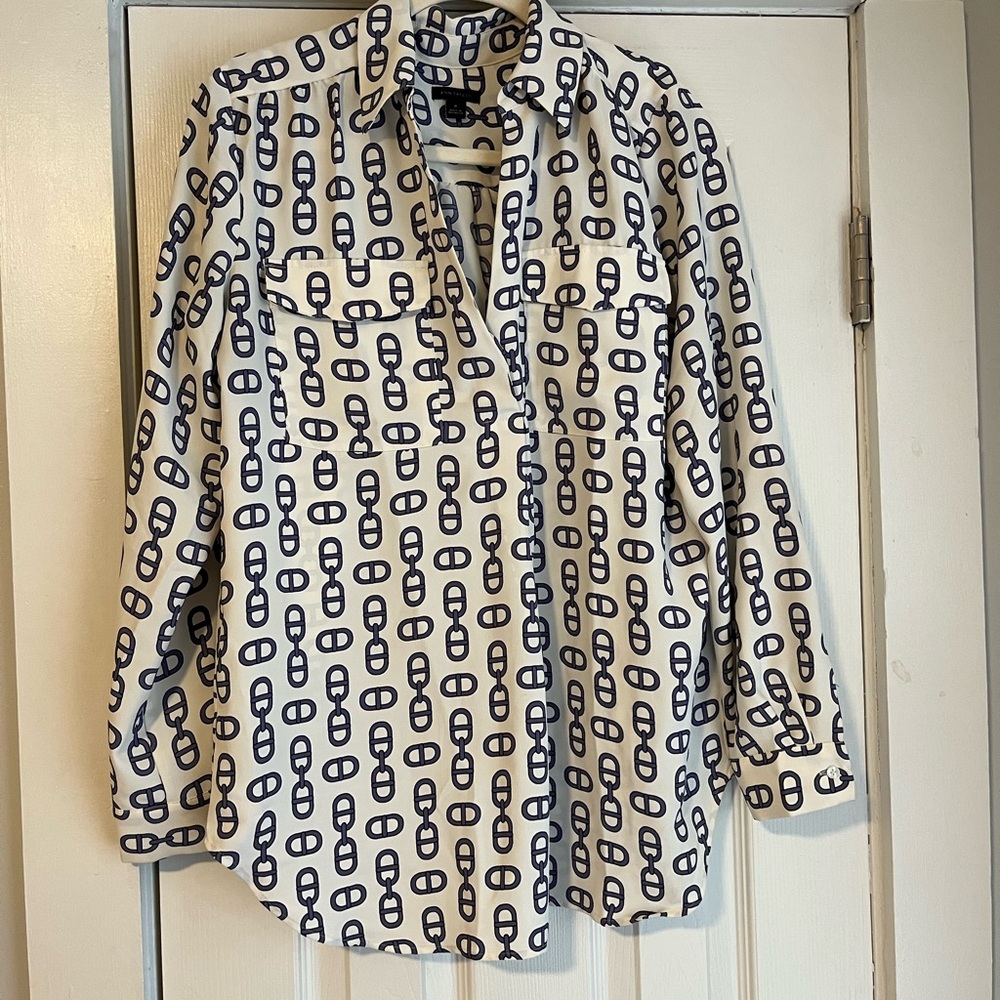 Ann Taylor Navy and White Patterned Blouse